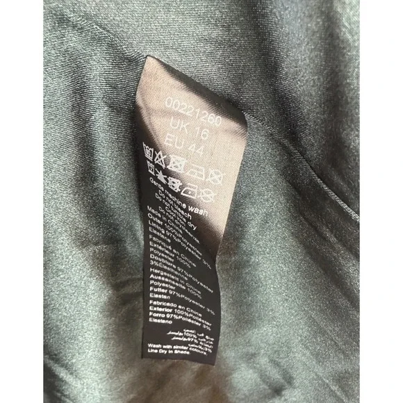 City Chic Braelynn Maxi Dress Emerald Tulip Flutter S Plus Size 16 Wedding *Flaw - Picture 14 of 16